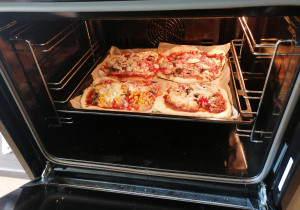 Pizza w piekarniku